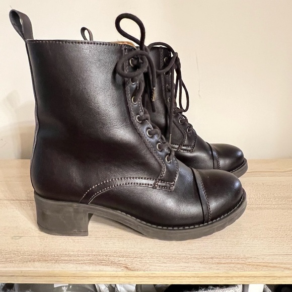 WVS Shoes - Women's Brown Italian Lace-Up Boots